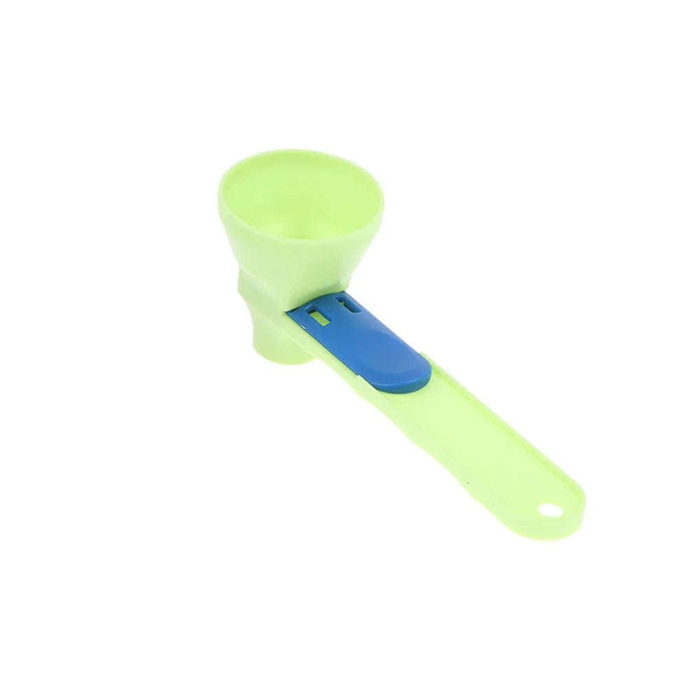Creative Flling Coffee Scoop Funnel Plastic Reusable Sliding Scoop Funnel 2 in 1 Sliding Design Measuring Spoon Kitchen Gadgets