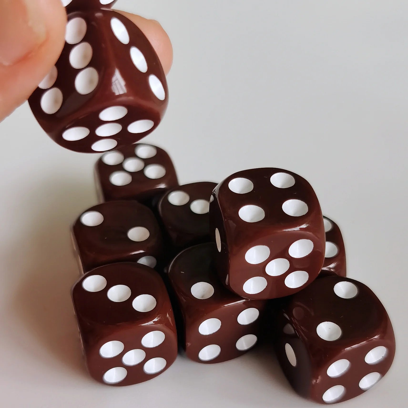 10 PCS/Set 16mm D6  6 cubes Dice Acrylic 6 sides D6 Dice With role Edges For Casino Dice Table Board Game