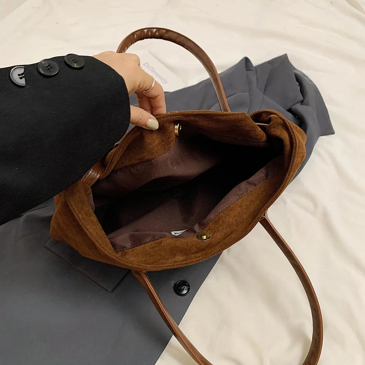LEFTSIDE Large NUBUCK Underarm Bags Lady Shoulder Bag for Women 2024 Winter New Trend Fashion Trend Y2K Tote Bag Handbags
