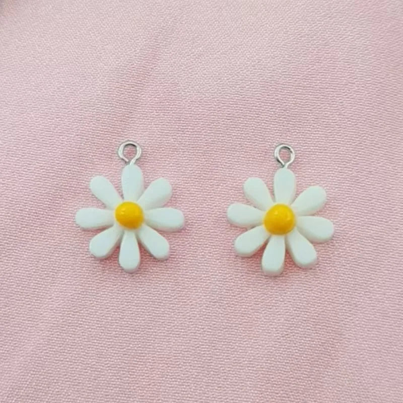 20pcs 17 * 20mm DIY resin acrylic accessories daisy sunflower pendant luggage item bracelet pendant