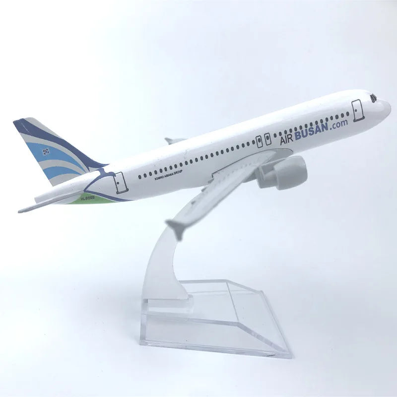 1/400 Scale Aircraft Model Korean Air b747 Diecast airplane Replica Alloy Material a380/a320 series Collectible Gift