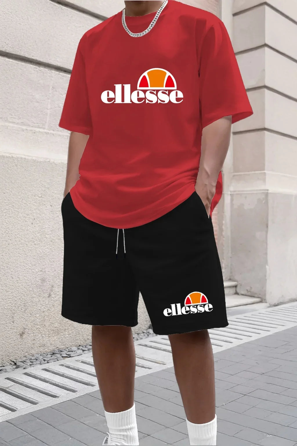 New men's casual and fashionable outdoor clothing for the summer of 2026, with a simple style