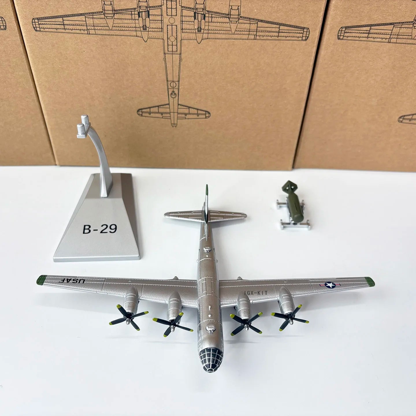 1:200 US B-29 Airborne Fortress B29 Heavy Bomber Alloy Diecast Finished Military Plane Model  Decoration Display Ornament