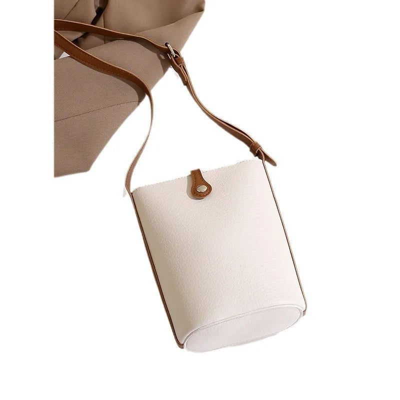 Cross border premium soft leather crossbody women's phone bag 2026 new commuting simple shoulder bucket bag small bag