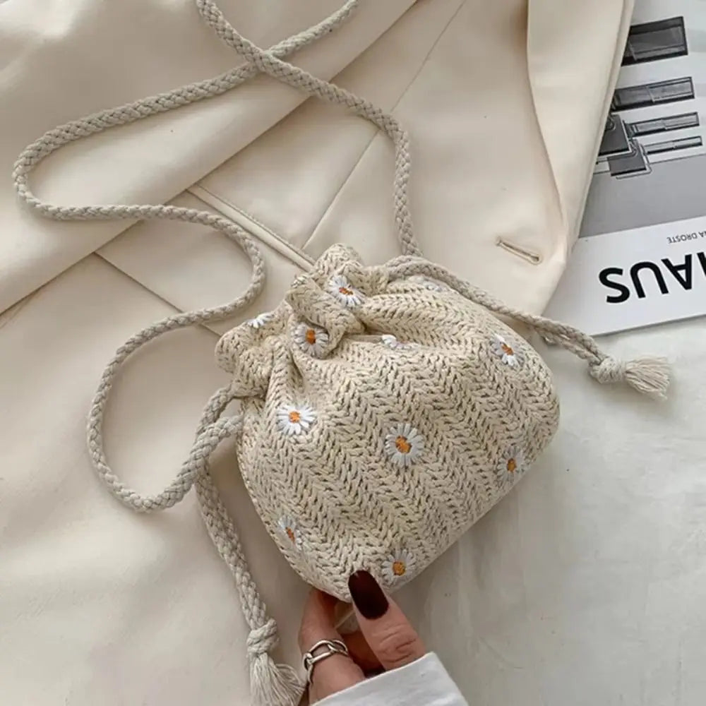 Fashion Rattan Straw Weave Bucket Bags Casual Small Beach Shoulder Bags Retro Handbags Totes Women Summer