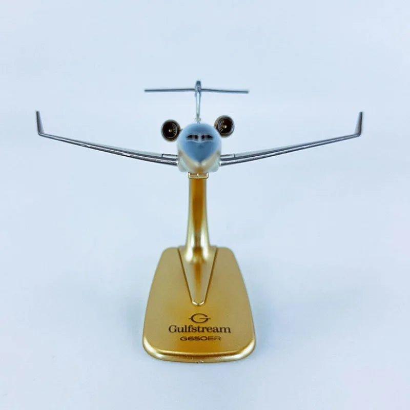 16cm 1/200 Scale Business Jet Gulfstream G650 Diecast Metal Airplane Model Toy Kits with Stand for Collections Displays or Gift