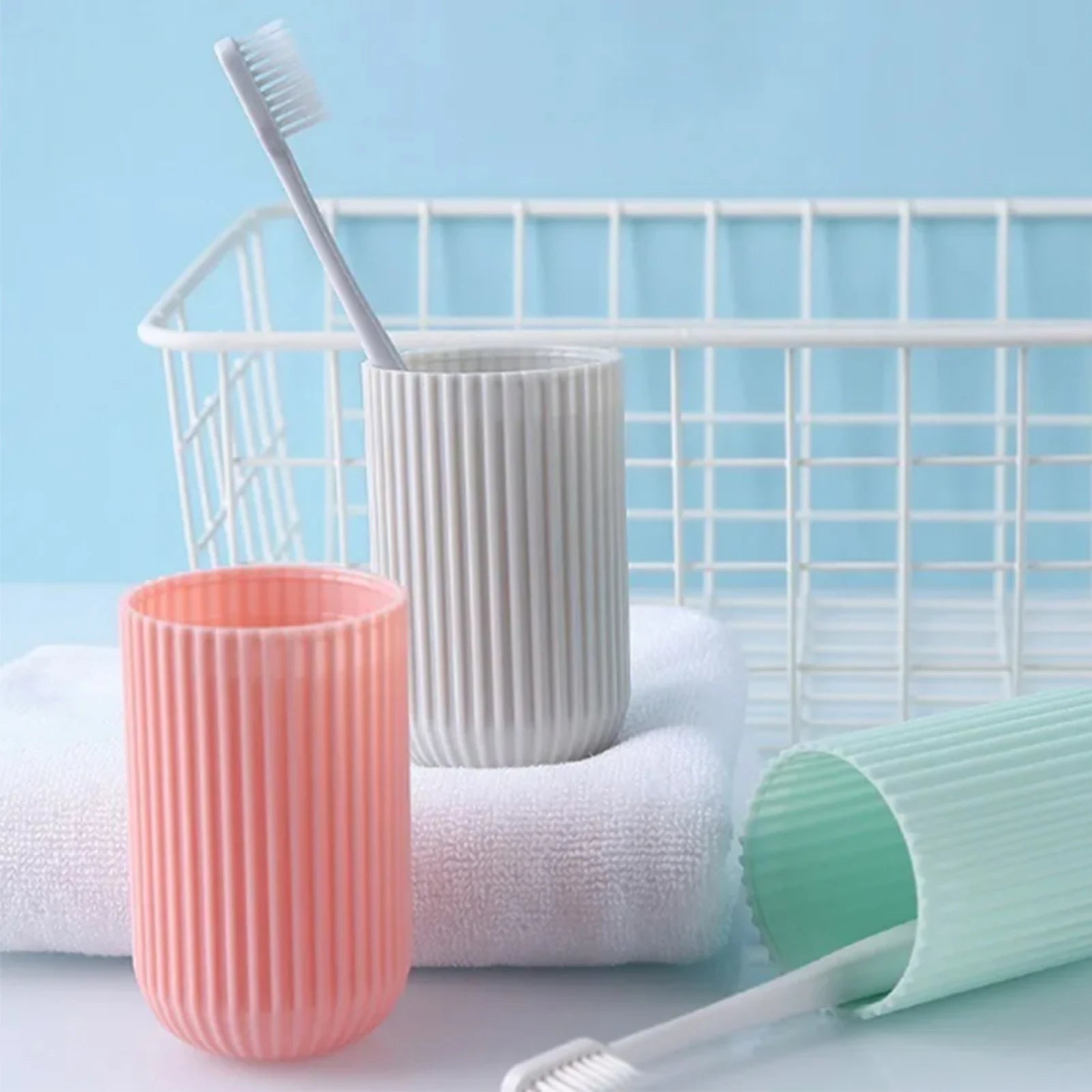 Toothbrush Cup Case Multifunctional Portable Plastic Toothbrush Toothpaste Case Box for Travel Camping