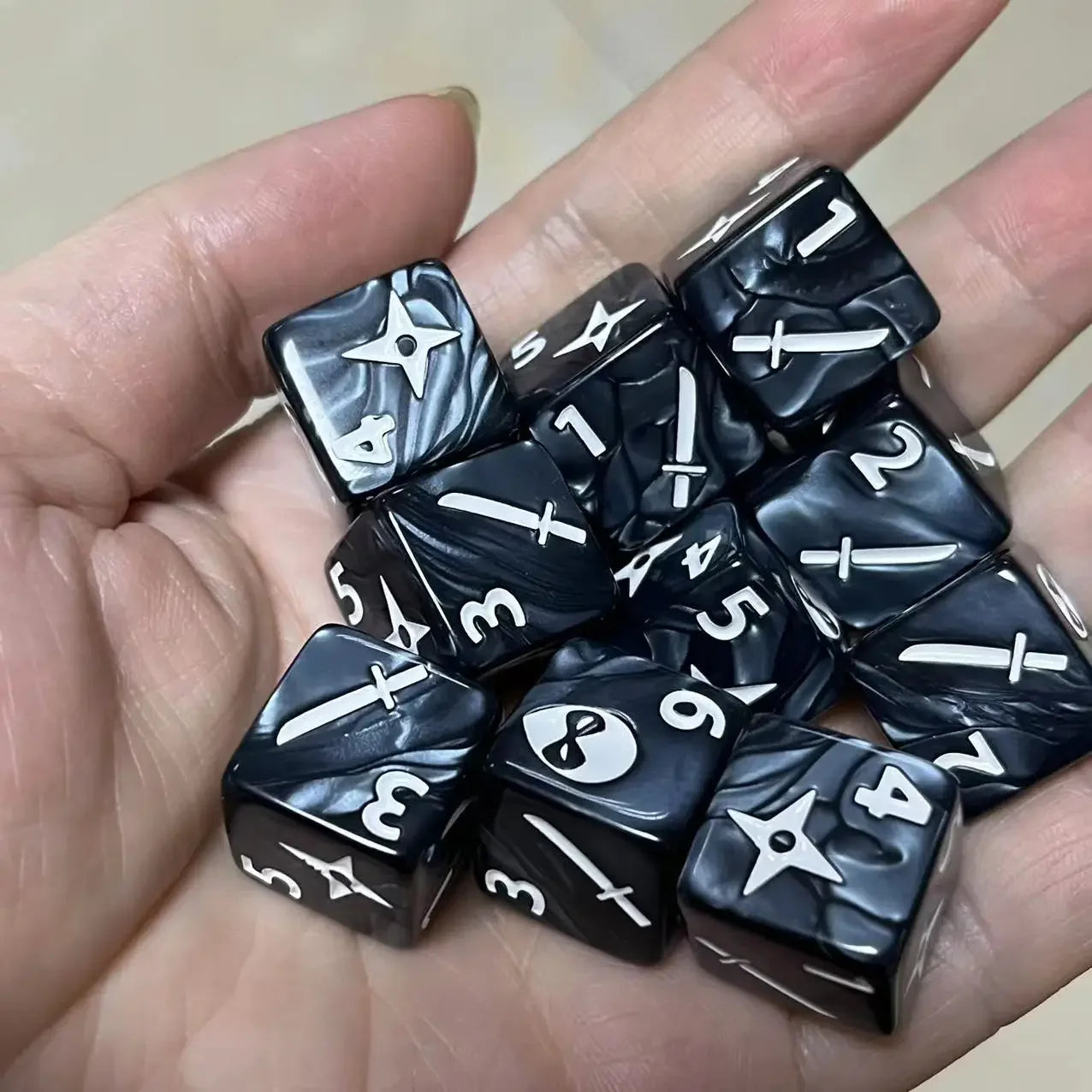 10 Pcs/Set 16mm Polyhedral Dice Set D6 for Dnd TRPG RPG Cthulhu COC Game of Thrones Dices Table Board Game Number Dice Kit