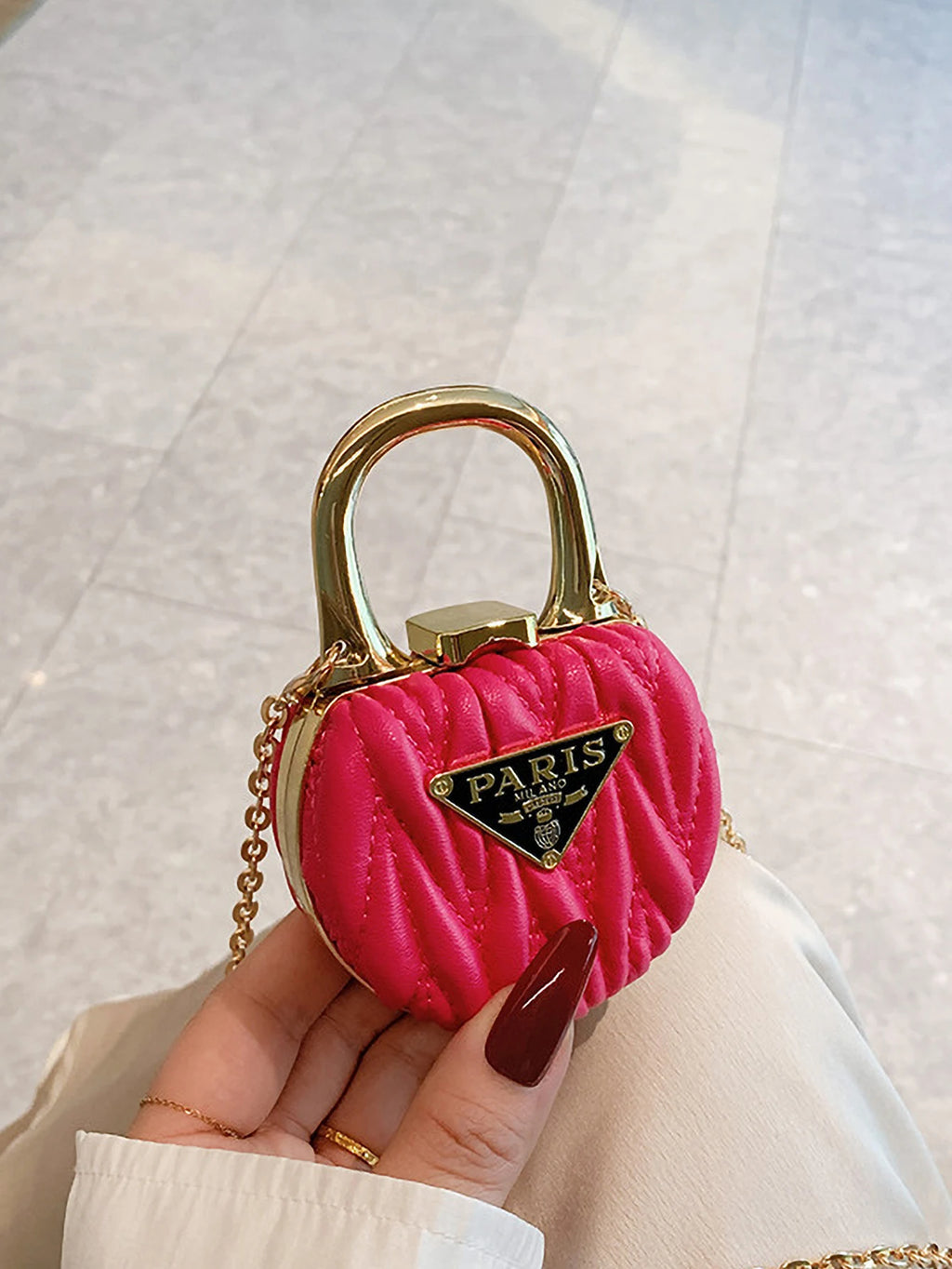 Mini and compact chain mouth red envelope fashionable small fragrance style hand-held shoulder bag