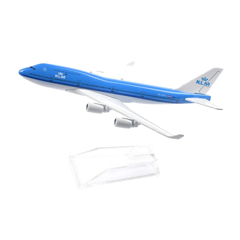 JASON TUTU  Aircraft Model Boeing 747 B787 B777 Planel Airplane Airbus A380 A320 Diecast Metal 1/400 Scale Planes Collect Gifts
