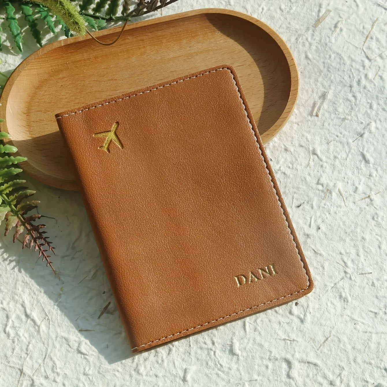 Customized Name PU Leather Travel Passport Gilding Letters Protective Case Personalized Thickened Passport Holder Case