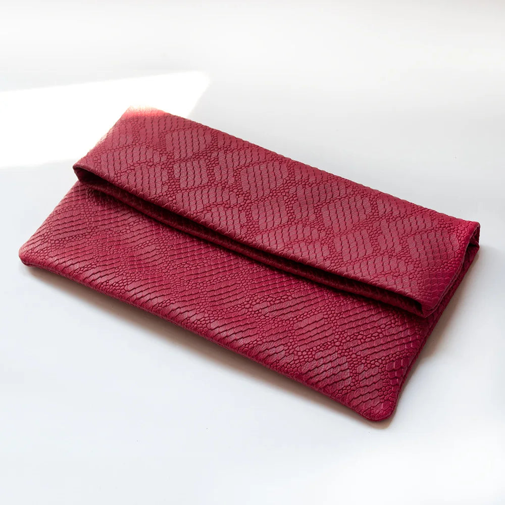 Sheepskin Snakeskin grain clutch bag Women's soft leather clutch  Mobile phone bag Large capacity envelope casual wholesale