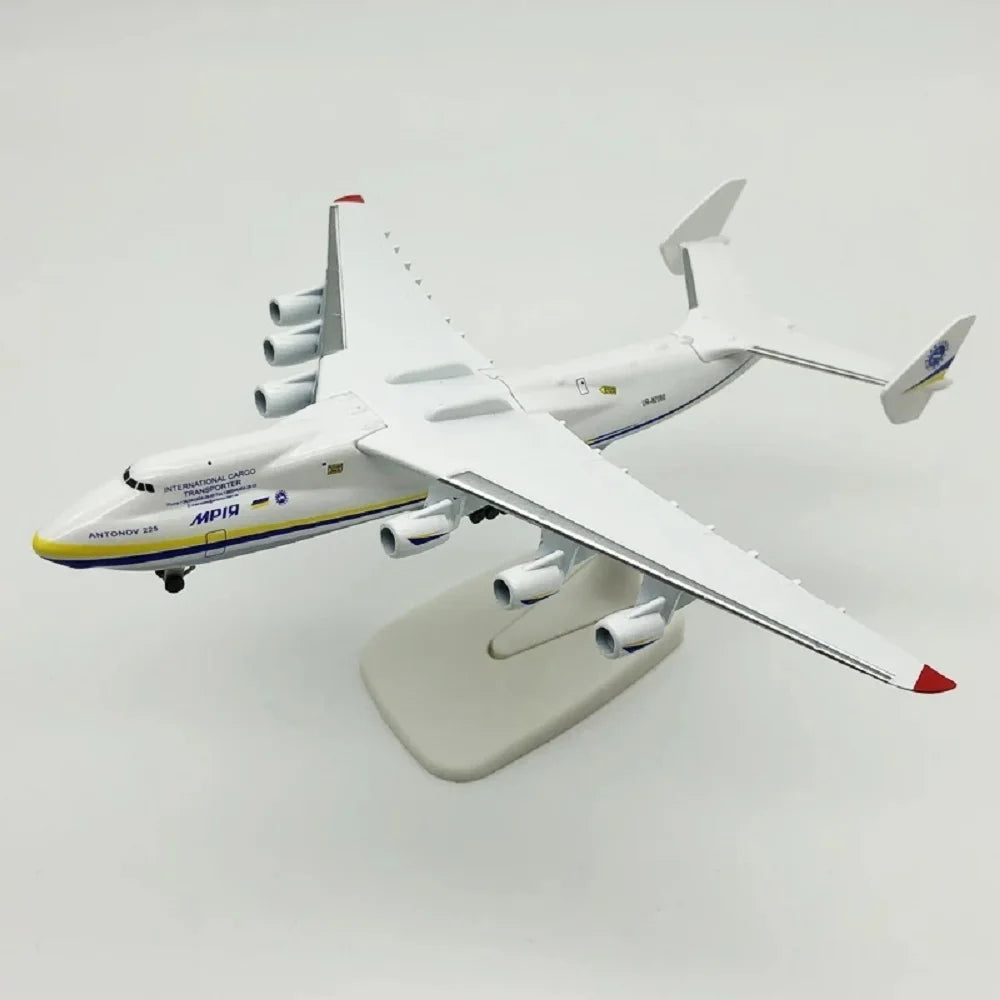 New 1/400 Scale 20cm An-225 "Mriya" Transport Plane Model Hatches Can Be Opened With Wheels Base Alloy Antonov An225 Aircraft