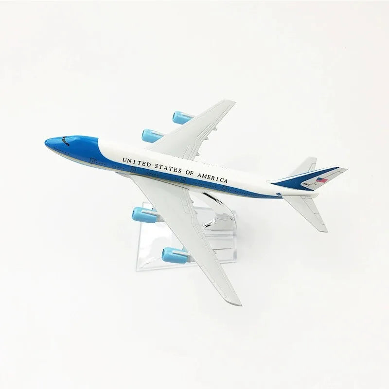 16cm Plane Model Air Force One B747 Airlines Alloy Metal Diecast 1/400 Scale airplane toy Model Replica With Base Offices Decor