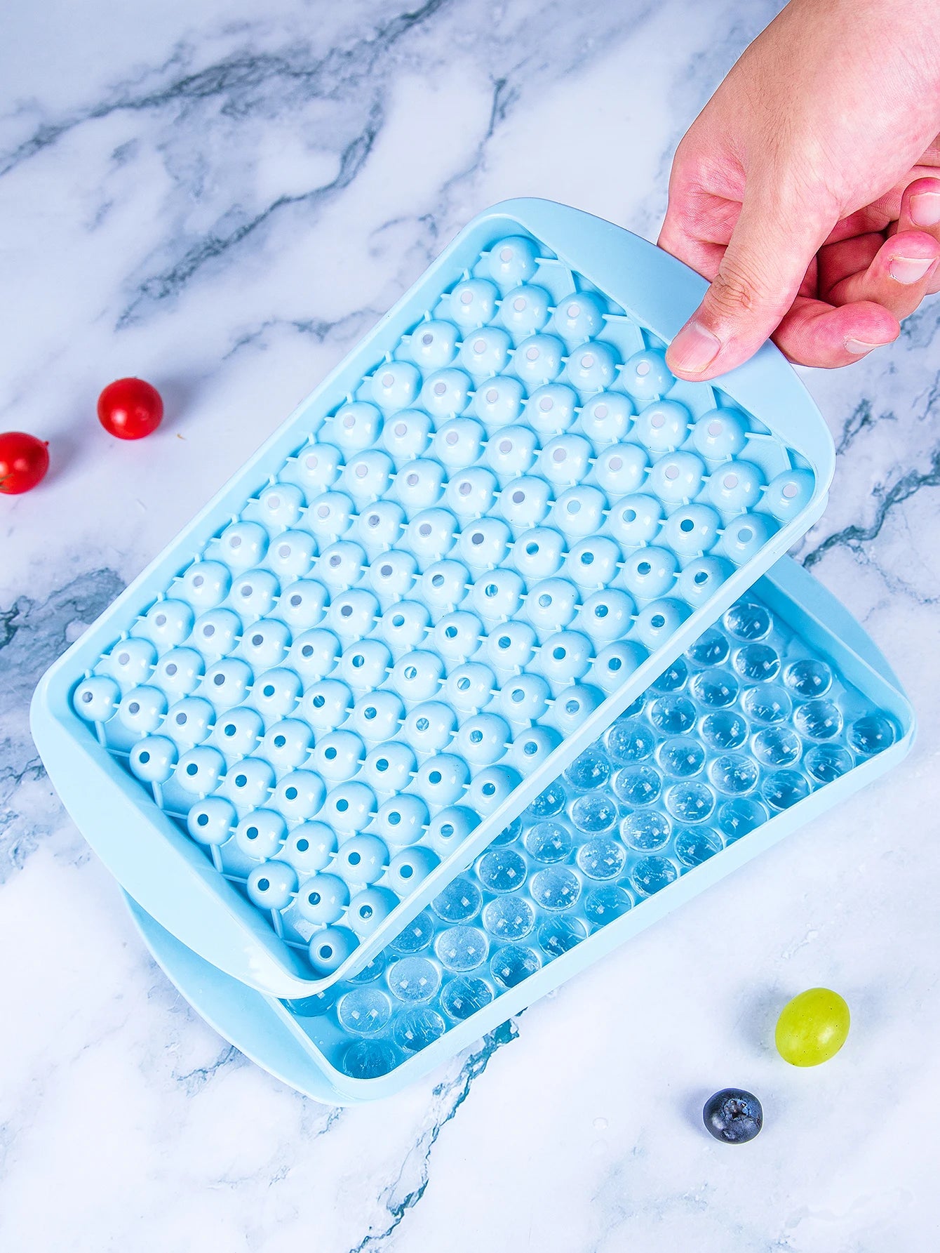 1pc Silicone Ice Cube Mold 104 Cube Ice Trays Food Grade Maker Kitchen Household Stackable Ice Trays With Covers