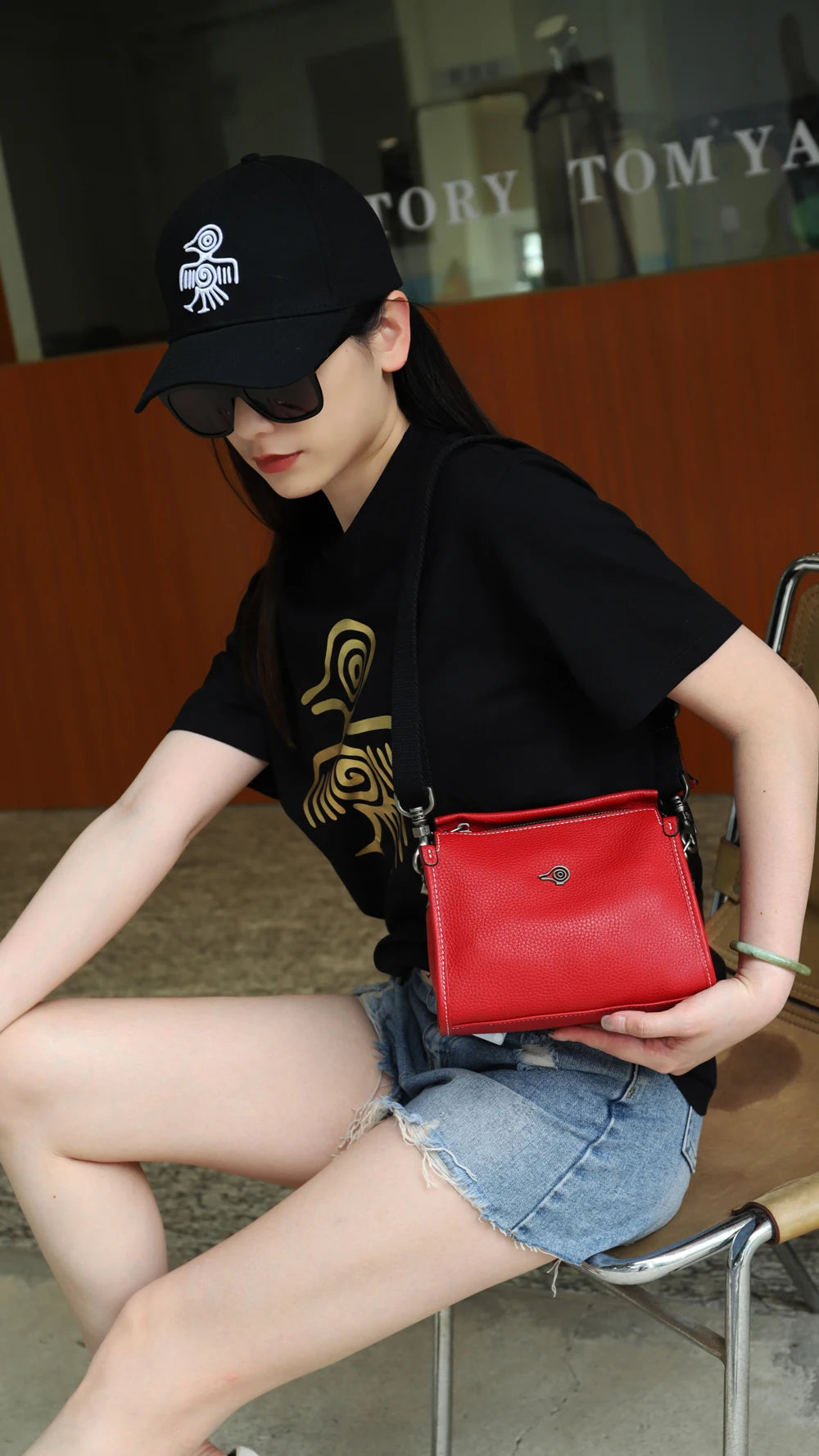 Orabird Women's Soft Genuine Leather Crossbody Shoulder Bag Top Zipper Medium Size Stylish Camera Handbag