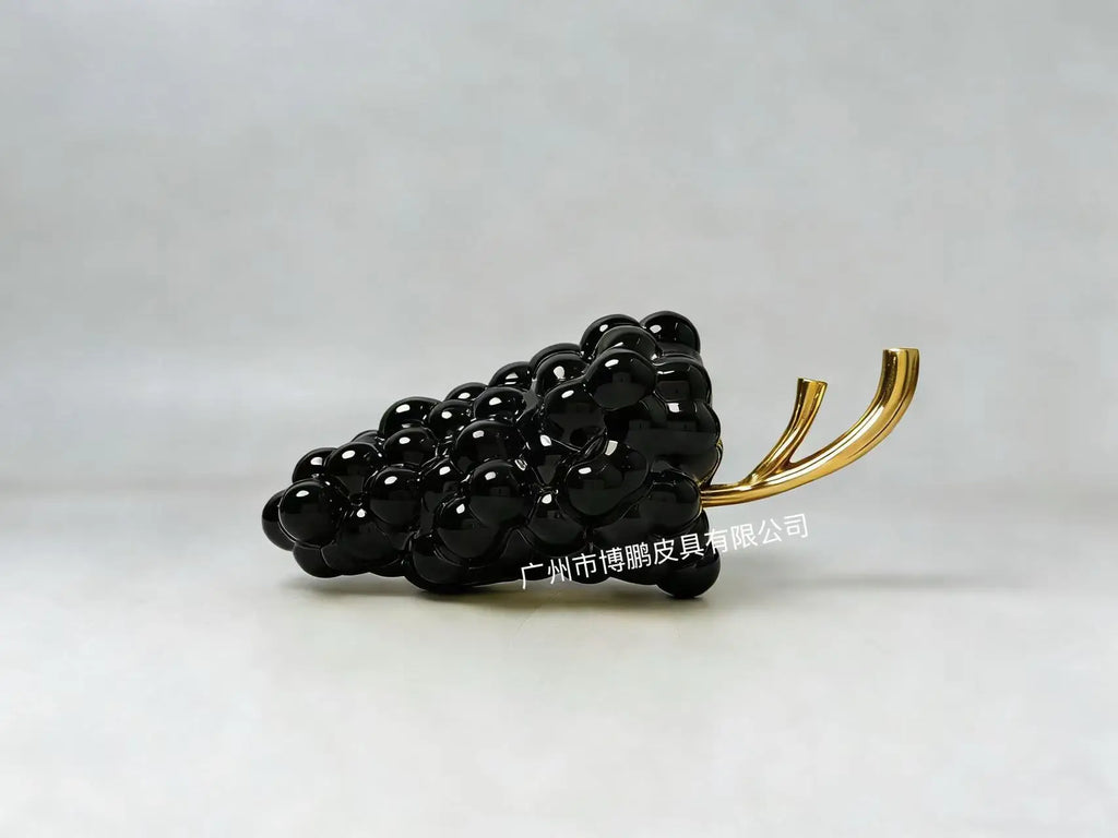 New grape-shaped dinner bag chain grab bag fashion personality celebrity