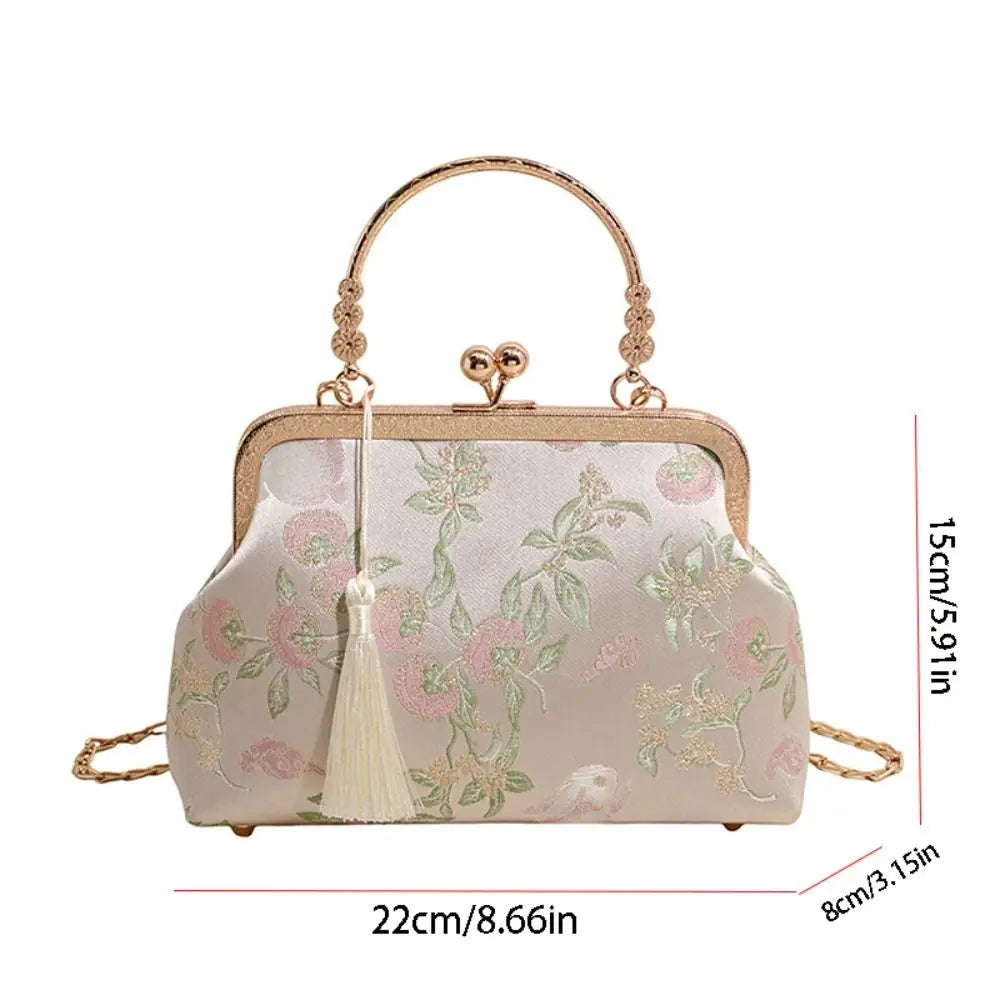 Metal Chain New Chinese Style Handbag Large Capacity Embroidered Kiss Lock Embroidery Shoulder Bag Flower Single Shoulder