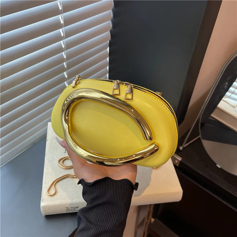 Retro Gold Metal Handle Women Clutch Bag PU Leather Chain Shoulder Crossbody Bag Mini Evening Purse for Party Wedding Daily Use