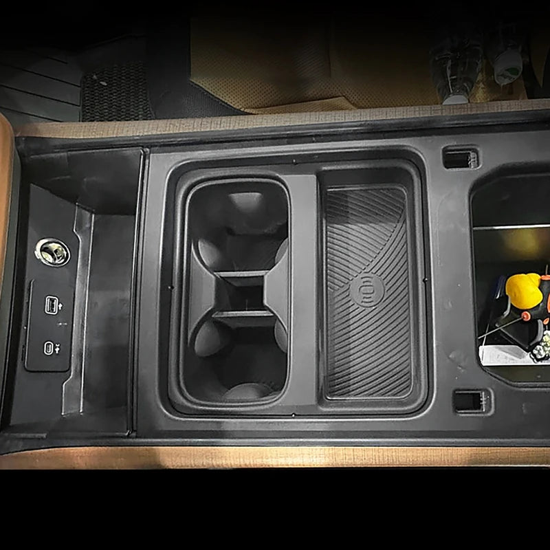 Silicone Central Control Water Cup Holder Inset Pad Wireless Charging Trim Mat For Land Rover Defender 2022-2024