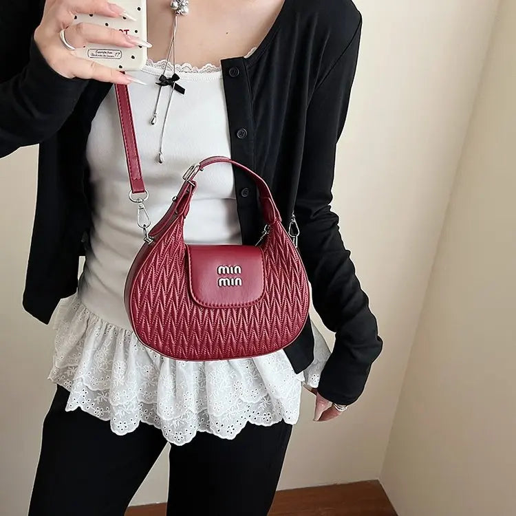 Luxury Fashion-Forward Designer Diaper Bag Women Large Capacity Tote Elegant Leather Crossbody Handbag For A Statement Look