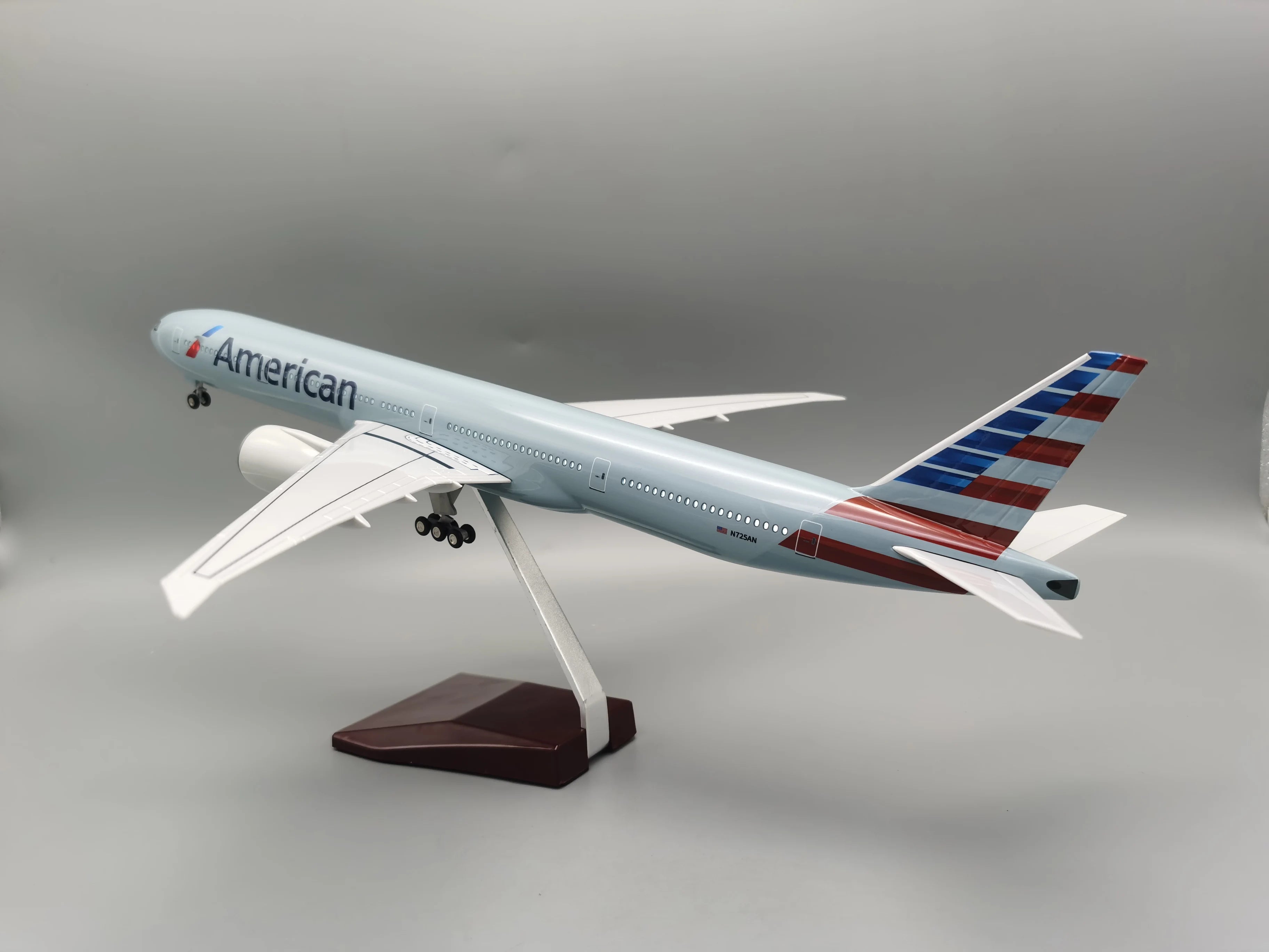 Toy Light With Wheel Landing Gear Airplane 43CM 1/130 B777 America Airlines Model Diecast Resin Plane Collection Display Gifts