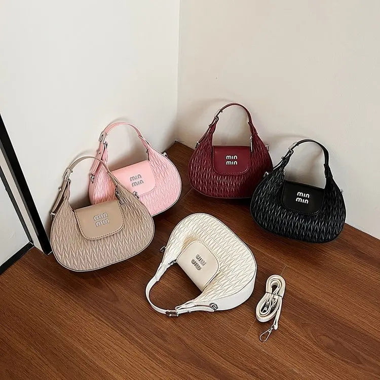 Luxury Fashion-Forward Designer Diaper Bag Women Large Capacity Tote Elegant Leather Crossbody Handbag For A Statement Look