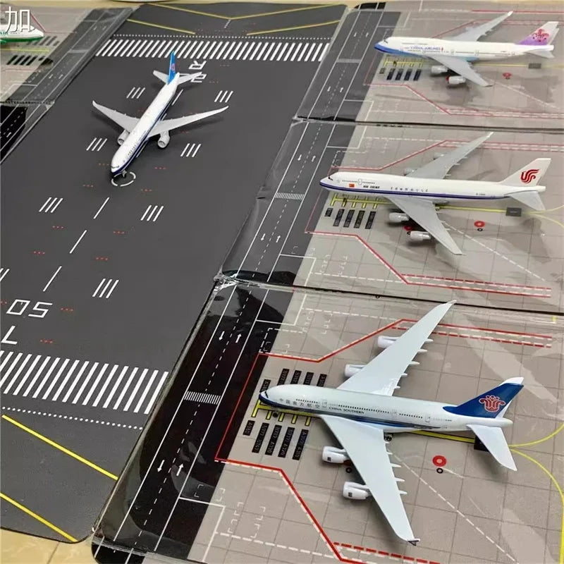 1:400 Airport Runway Pad For B787/AirbusA350 Aviation Airplane Airways Parking Positions On The Apron Pad Airport Scene