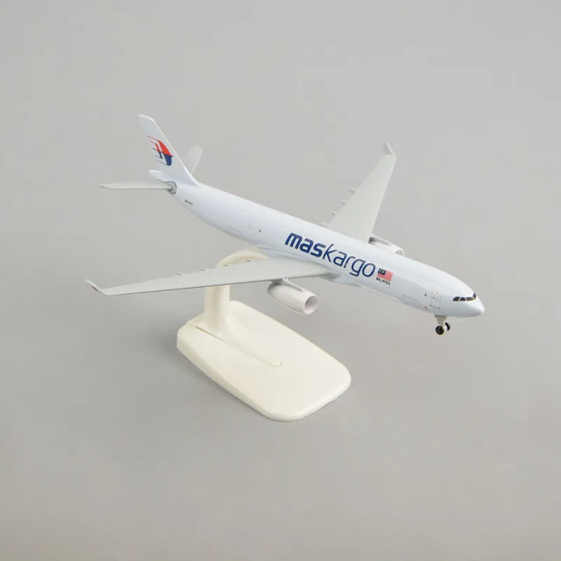 20cm Malaysia Cargo A330 Airplane Model Metal Diecast Model Plane Kit with Stand for Adult Collection Display or Toy Gift