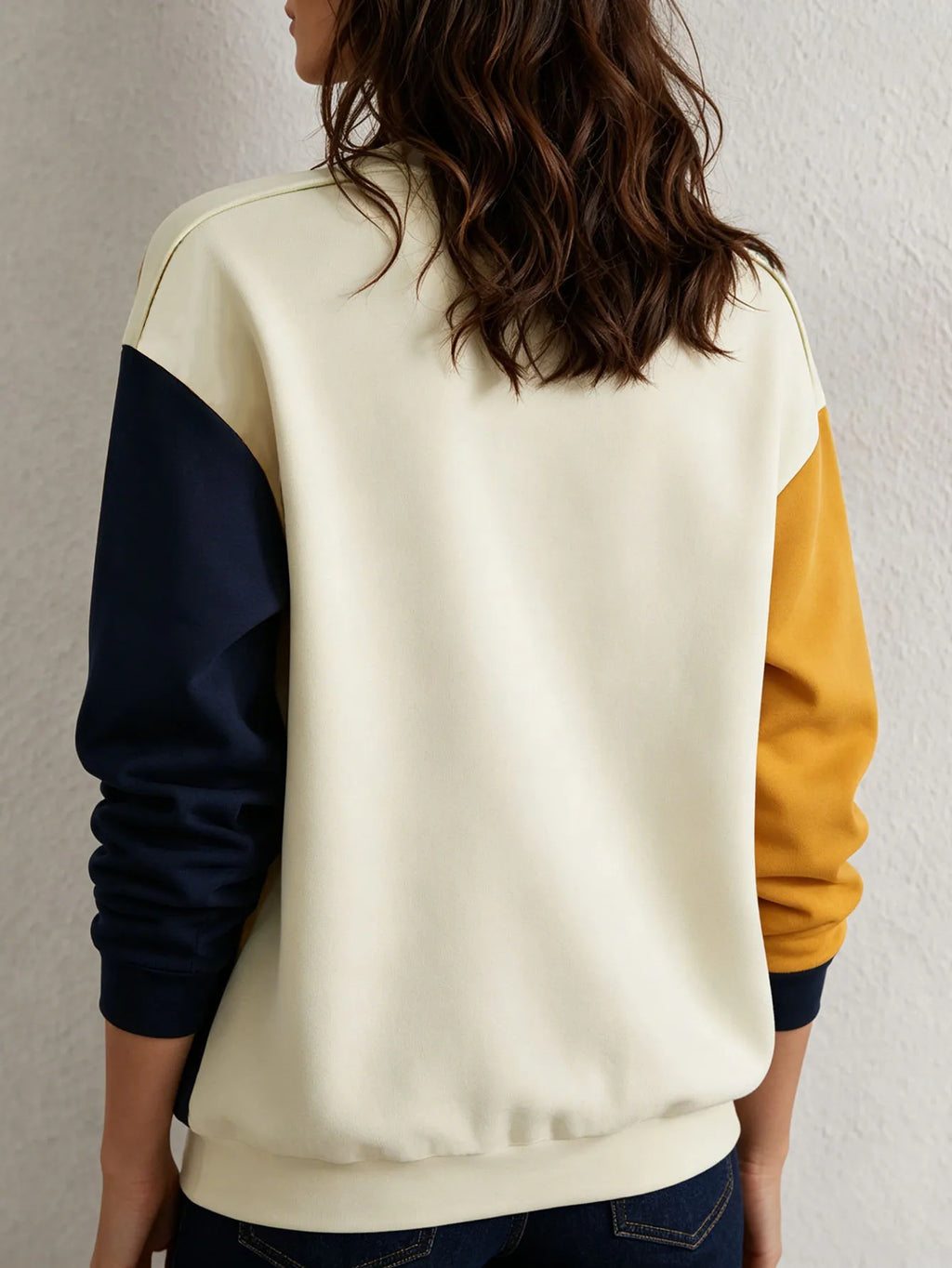 Autumn and Winter Women's Fashionable Color-Blocking Artistic Geometric Patterned Casual Commuting Sweatshirt
