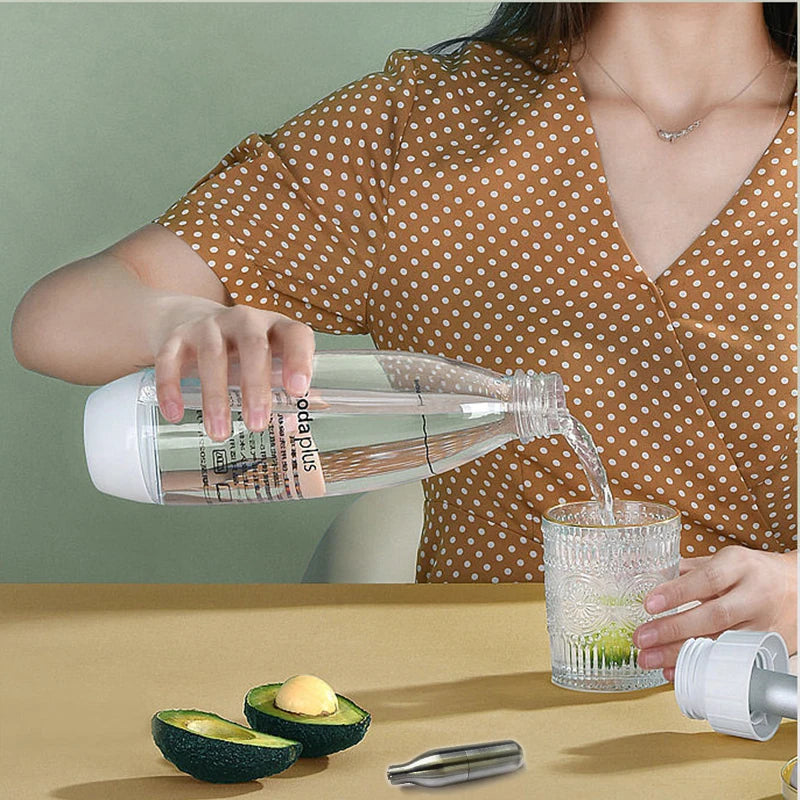Soda Blaster 8g Refill CO2 Cartridge Sparkling Water Maker Flavor Cocktail Bubble Drinks Pressurizer Bartender Carbonated Bottle