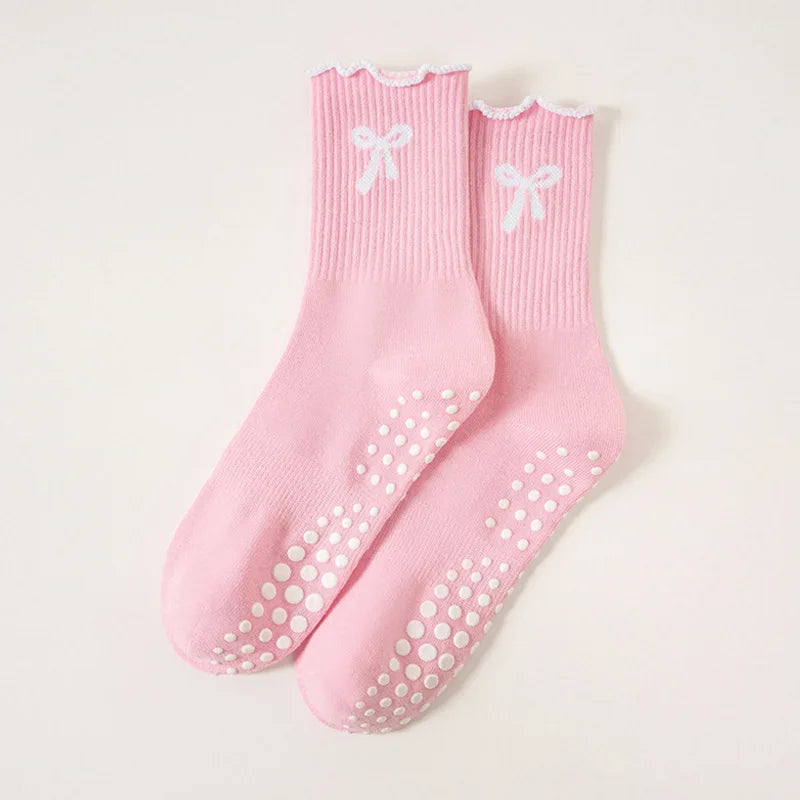 Dreamlikelin 1 Pair Women's Mid-Calf Pilates Socks Non-Slip Professional Yoga Socks Bow Print Fitness & Sports Socks