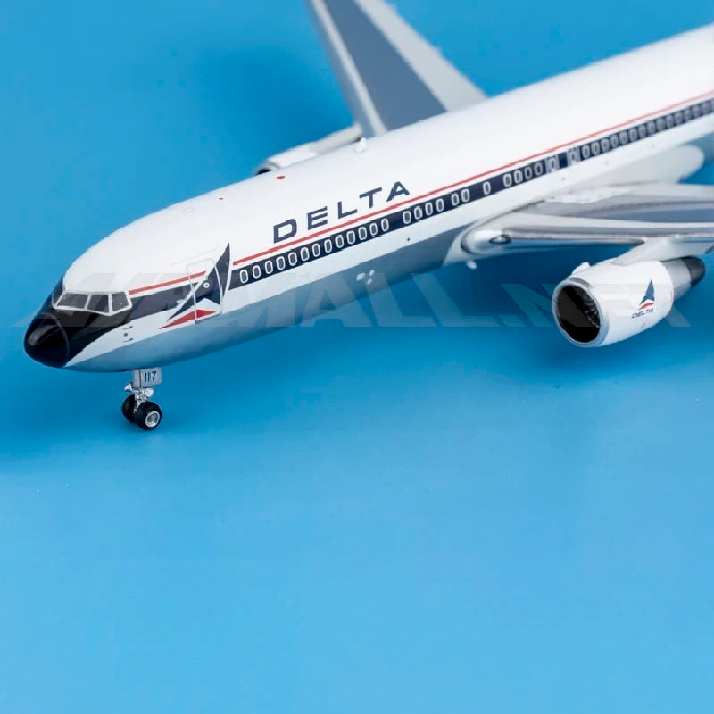 Phoenix 1:400 Scale PH04569 Delta Air Lines 767-300 N117DL Diecasts Collectible Aircraft Model Metal Miniatures Toys For Boys