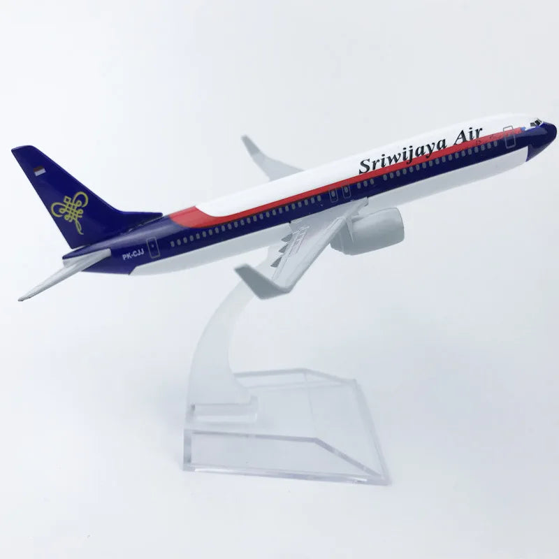 16CM Boeing B737 Aircraft 737 Series Scale Model Alloy Metal Diecast Airplane Toys for Boys Gift Collection Display