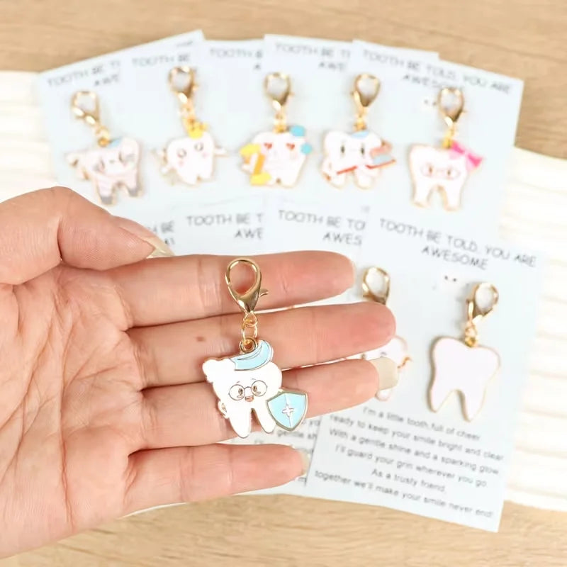 10 Pieces of 2D Cartoon Tooth Keychains, Including Inspirational Greeting Cards, Dental-Themed Exclusive Accessories, Suitable for Various Styles of Wear, Versatile for Daily Commuting; Creative and Trendy Gifts, Perfect for