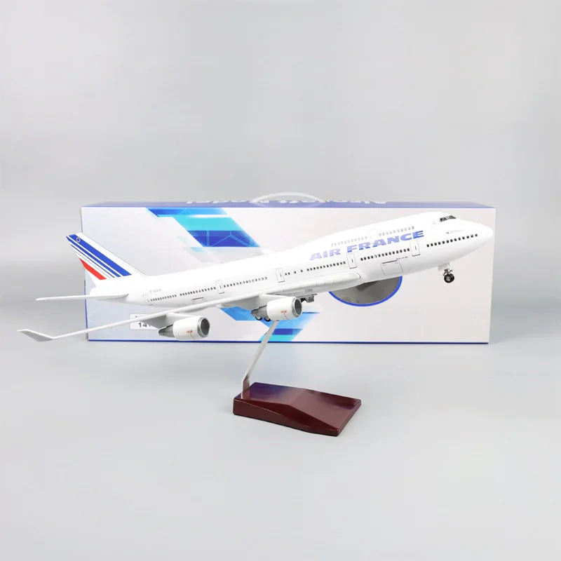 2025 New 47CM 1:150 Model AIRFRANCE AIR France B747 Airlines With Landing Gear Wheel Resin Aircraft Plane Collection Display Toy