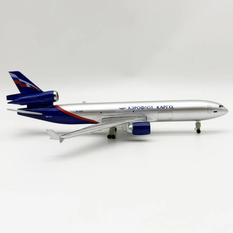 Scale Aircraft 20CM Russia Air MD-11 Airplane Model Diecast Metal Airplane Model Kit With Stand For Display Collection Gift
