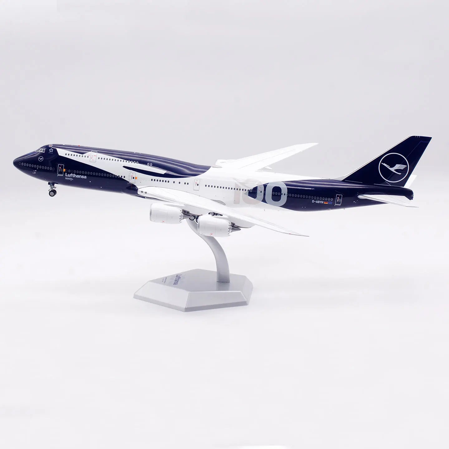 L2355 Alloy Collectible Plane Gift SQ Wings 1:200 Lufthansa "StarAlliance" Boeing B747-8 Diecast Aircraft Jet Model D-ABYN