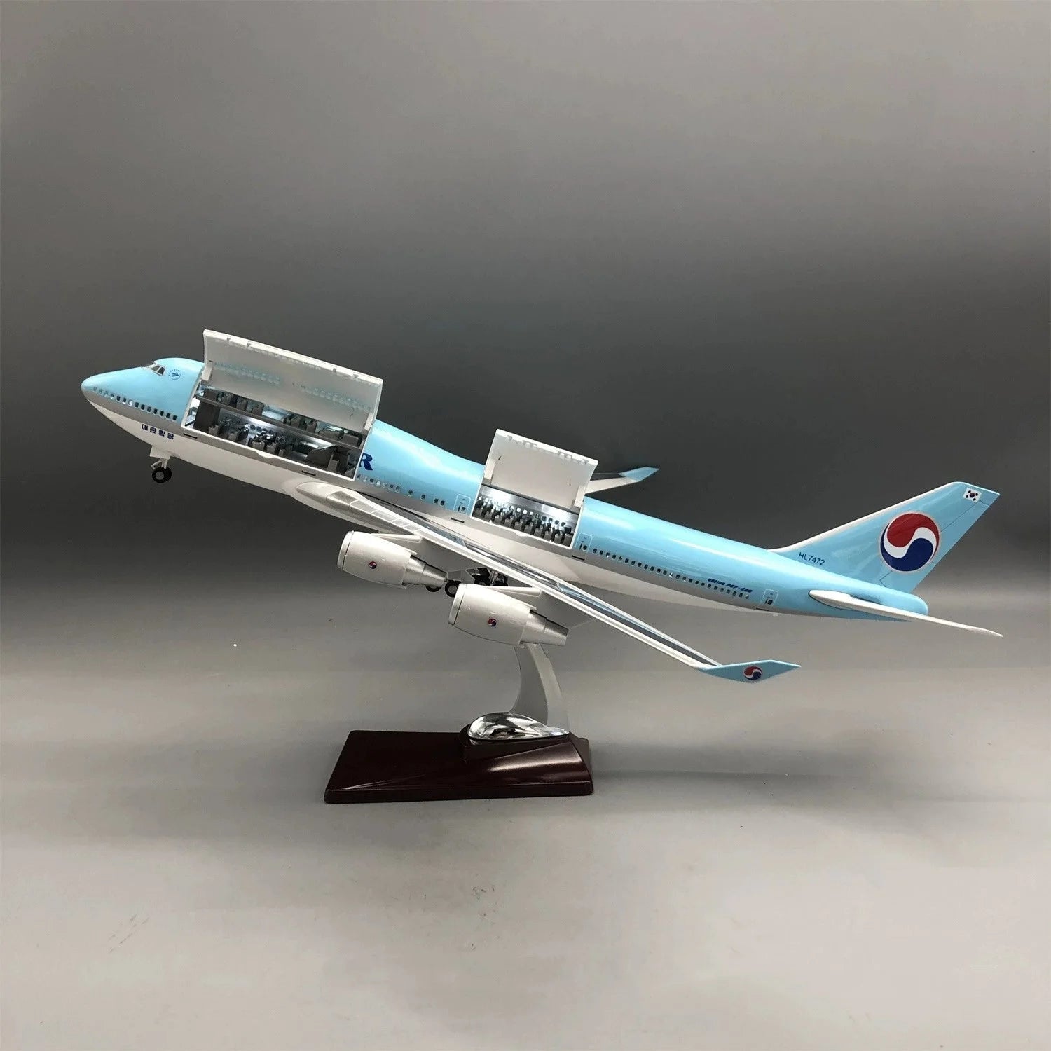 47cm Resin Plane Model B747 Korean Air Diecast 1/150 Scale Airplanes LED Lights Cabin Door Can Open Adults Toy Static Collection