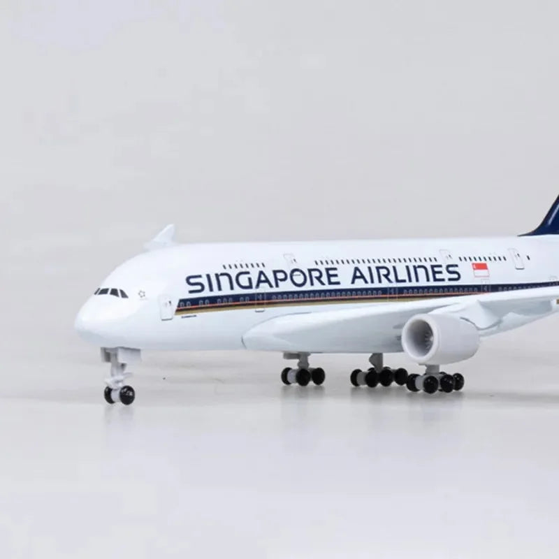 20cm Singapore A380 Airplane Model Miniature Toys Plane Alloy Metal A380 Airlines Diecast Airplanes Aircraft & Wheels for