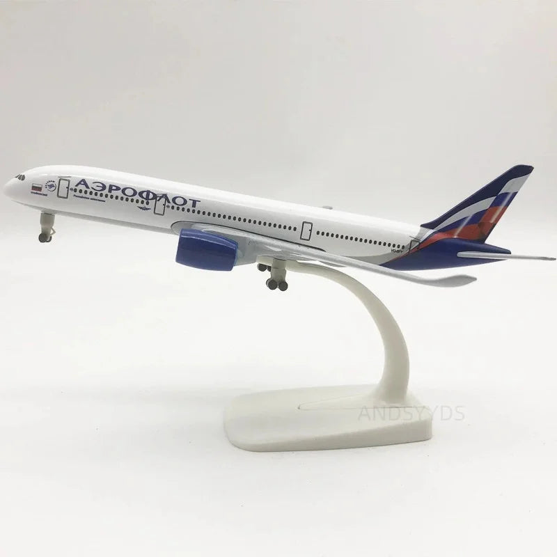 20CM 8inch Collectible Aircraft A330 Beluga Diecast Alloy Airlines A380 A350 330 Antonov An 225 Model Plane for Collection Gift