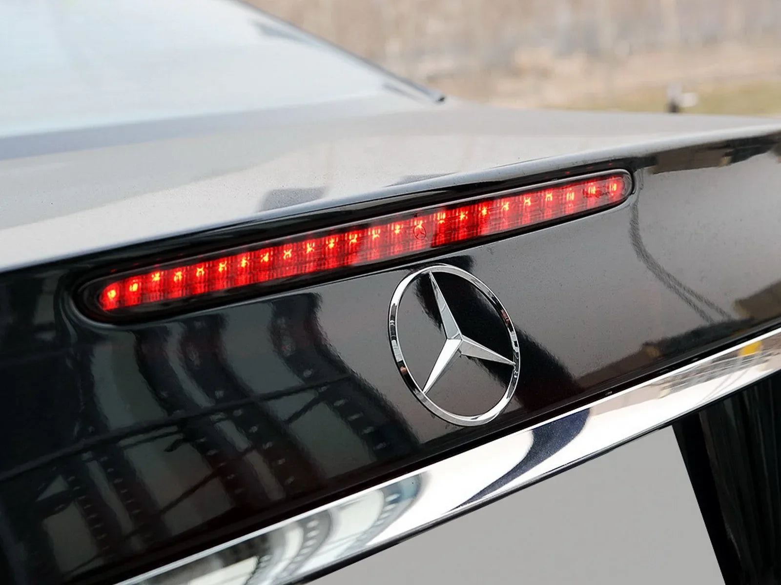 For Mercedes W211 2002-09 Black Lens LED Rear Boot Third High Level Brake Light