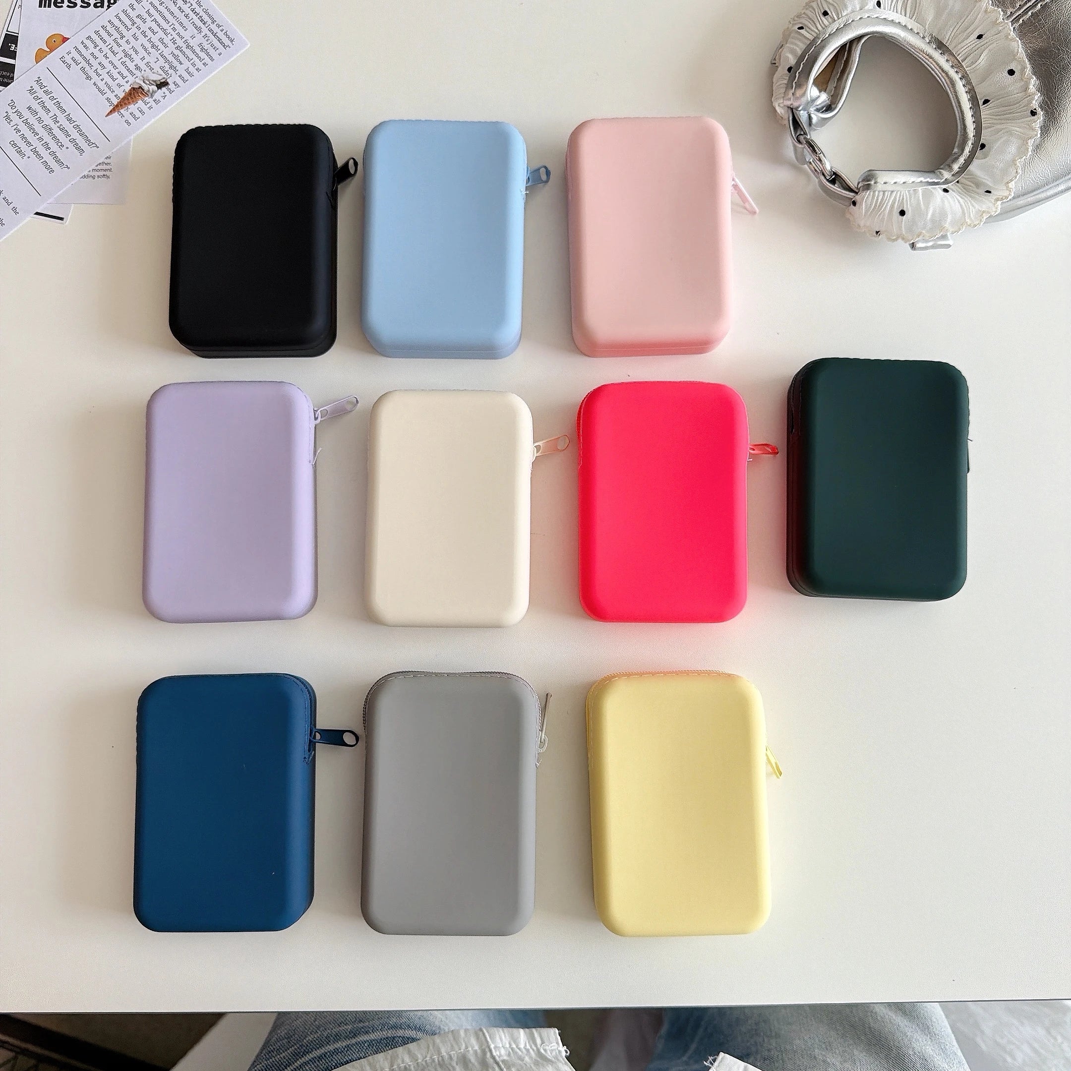 Candy Color Liquid Silicone Mini Zipper Storage Bag Earphone Pouch Lipstick Coins Hair Clips Jewelry Airbuds Case Phone Bracket