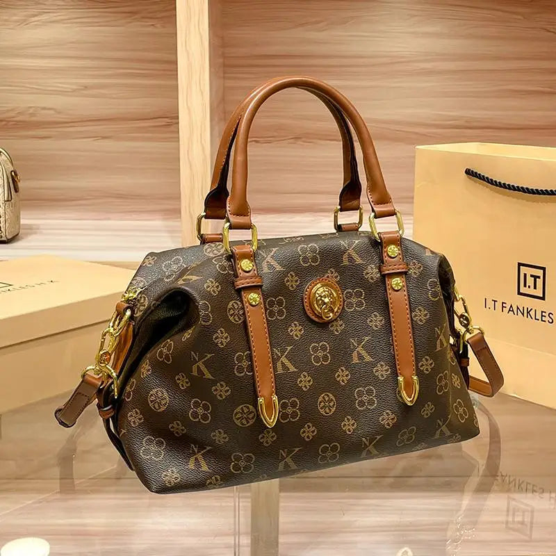 Ladies' light luxury handbag 2026 new high-end designer retro handbag shoulder bag large capacity crossbody bag fashionable