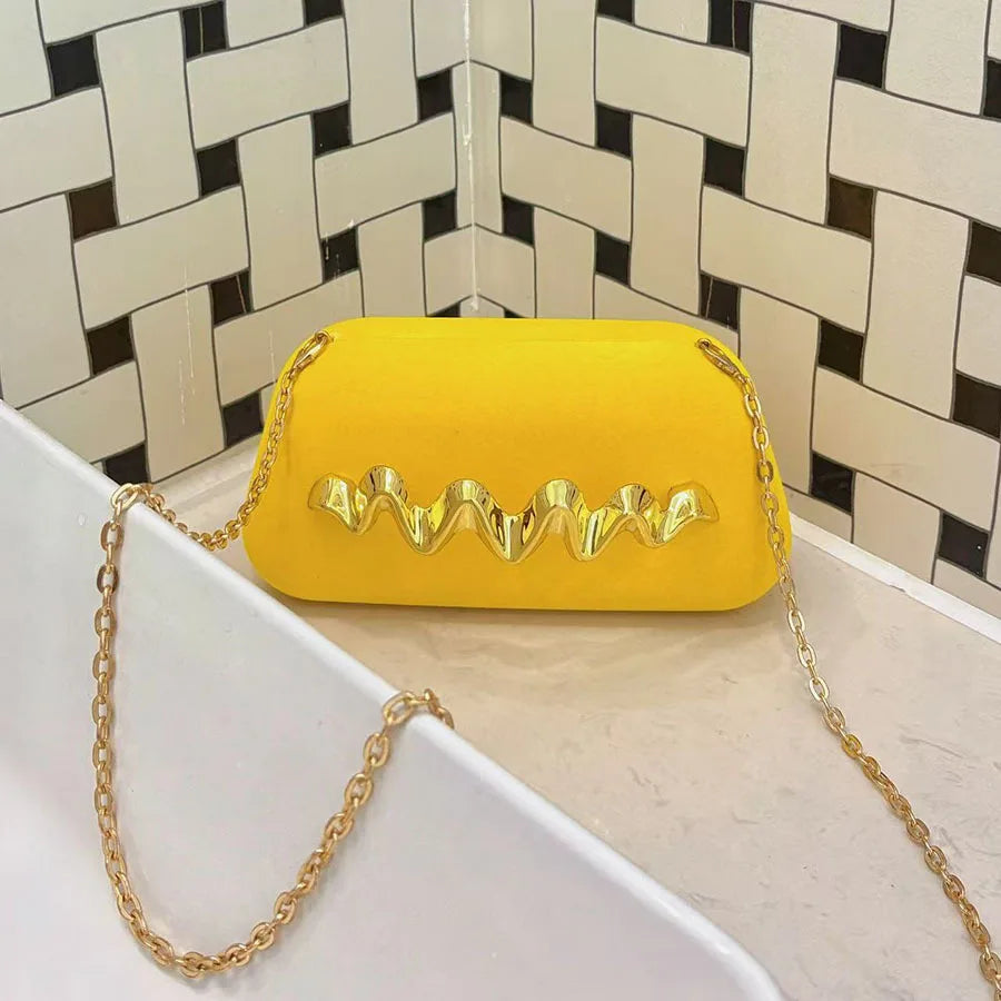 Generous matte texture box bag, metal wave temperament, handheld messenger bag
