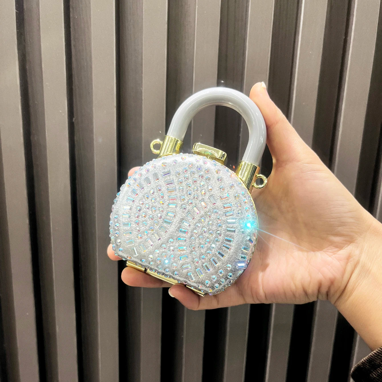 Luxury Designer mini small shoulder bags Evening bag Purses and handbag funny shape Clutch purse Party Sparkling rhinestone