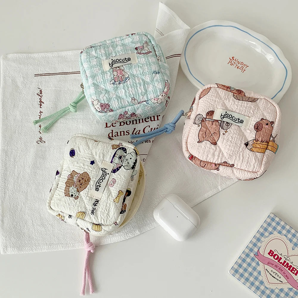 Hot Selling Fashion Flower Quilted Mini Square Storage Bag Makeup Bag Cute Girl Headphone Bag Zero Wallet Women Accessories Bag