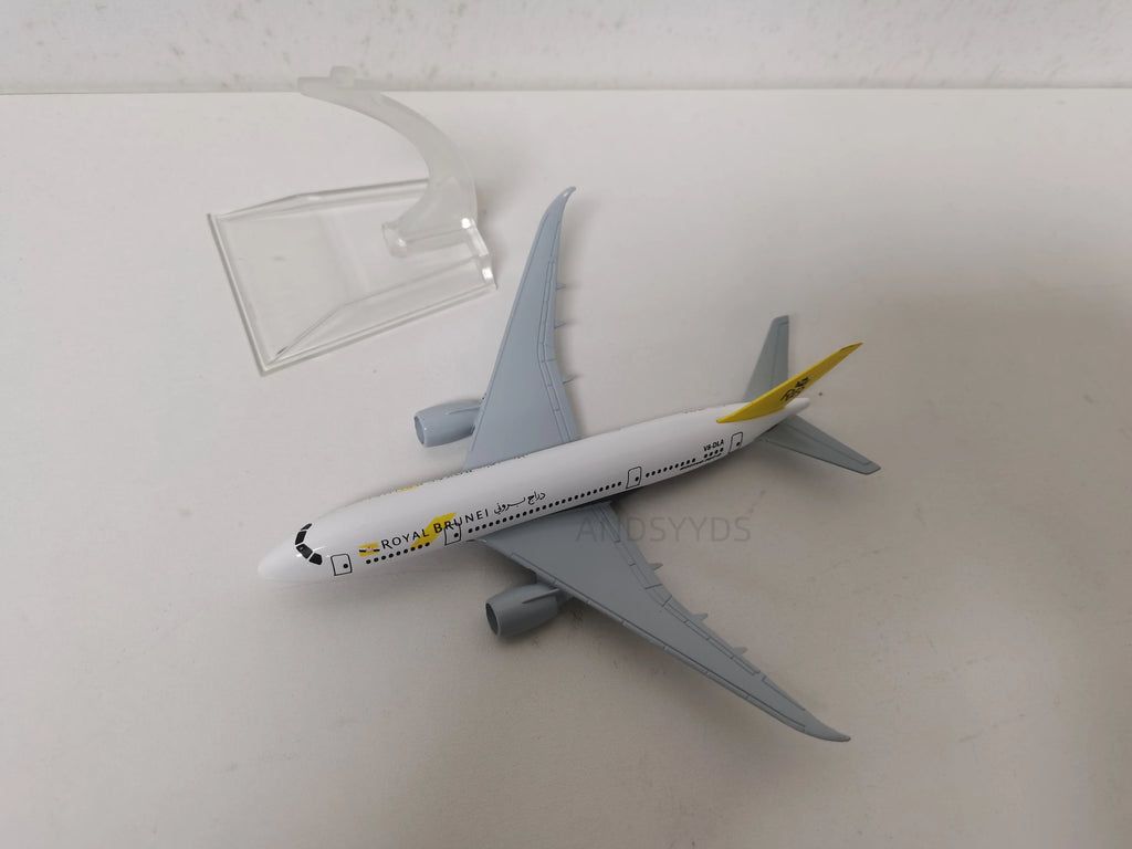 16cm Royal Brunei B787 Plane Model Adults Fun Child Toy Plane Aircraft Diecast Metal Airplane Diecast Collected Gift By Aviation