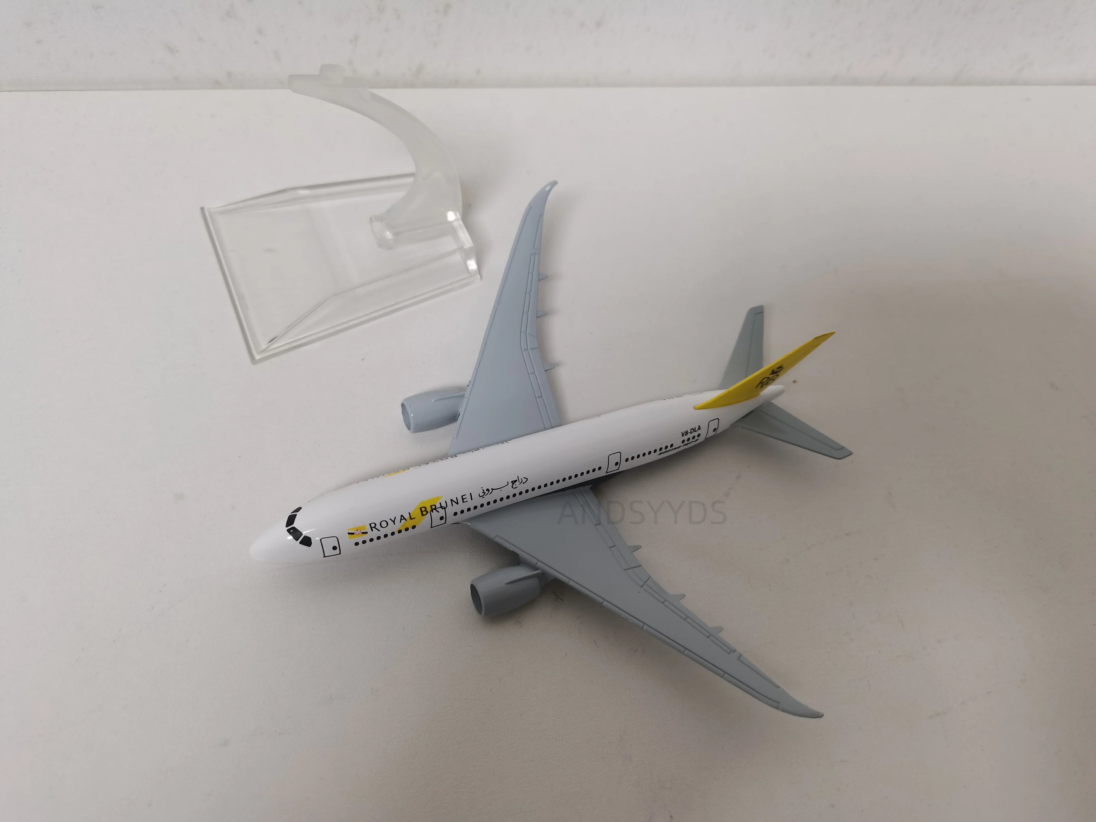 16cm Royal Brunei B787 Plane Model Adults Fun Child Toy Plane Aircraft Diecast Metal Airplane Diecast Collected Gift By Aviation