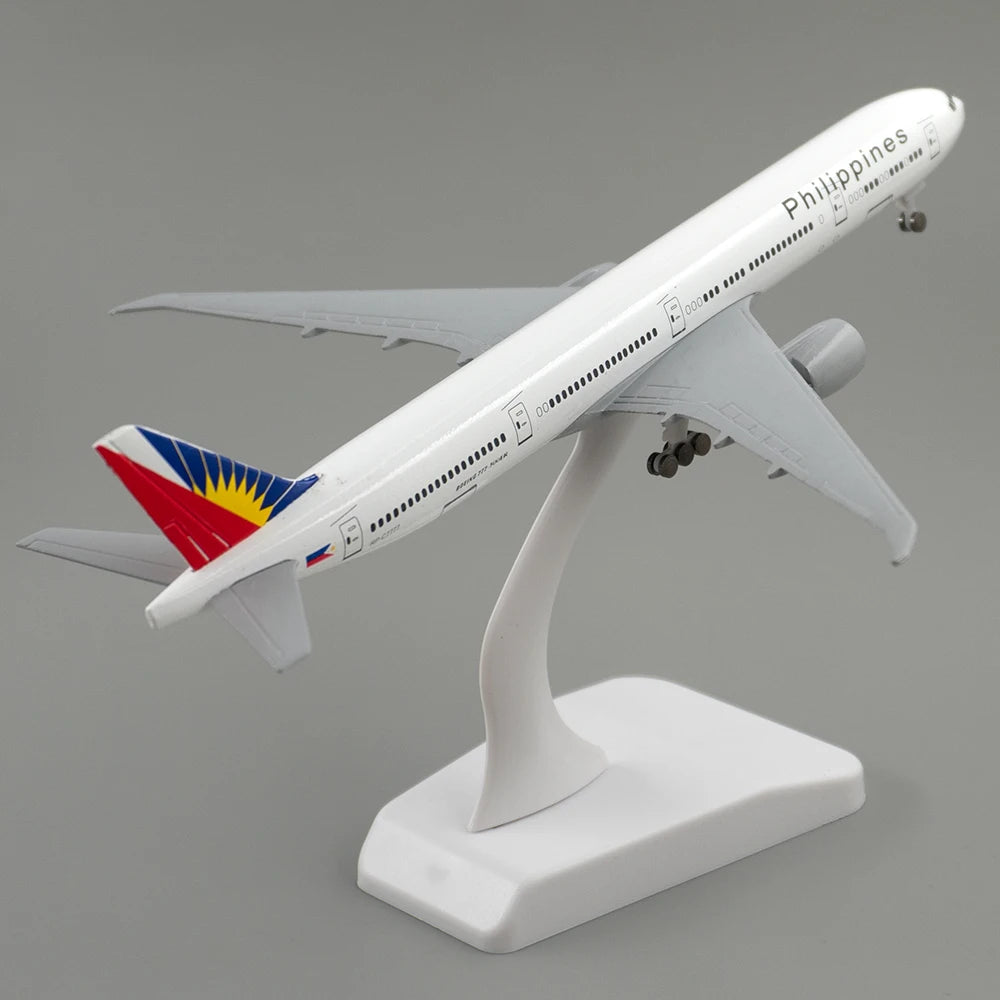 19cm Philippine Airlines Aircraft Model Boeing 777 with Landing Gear B777 B747 Airplane Children Kids Gift for Collection
